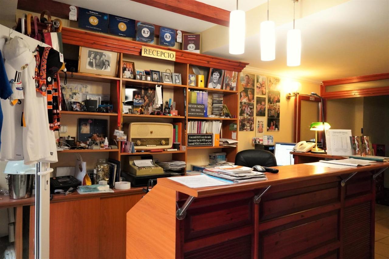 Club Haus 502 Kalocsa Bed & Breakfast Dış mekan fotoğraf
